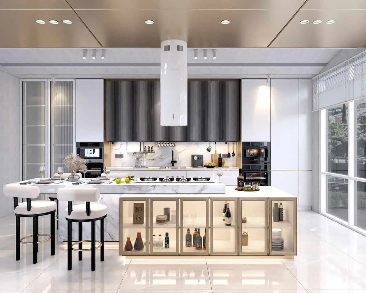 Özel tasarım modern mutfak – ada tezgahlı, entegre sistemli iç mimari uygulama Açıklama: İstanbul’da hayata geçirilen bu iç mimari projede; entegre cihazlar, mermer detaylar ve bar oturum alanı ile çağdaş mutfak çözümü sunulmuştur.