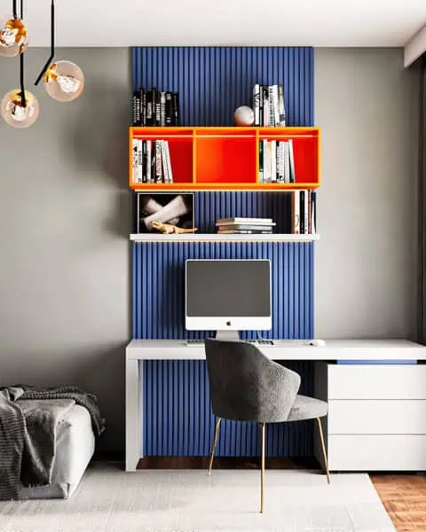 turuncu raf, led aydınlatma ve mavi dikey panel ile genç erkek odası çalışma duvarı