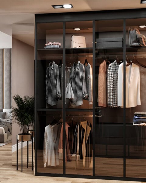 Trump Tower Residence giyinme alanı füme reflekte cam kapaklı dolap