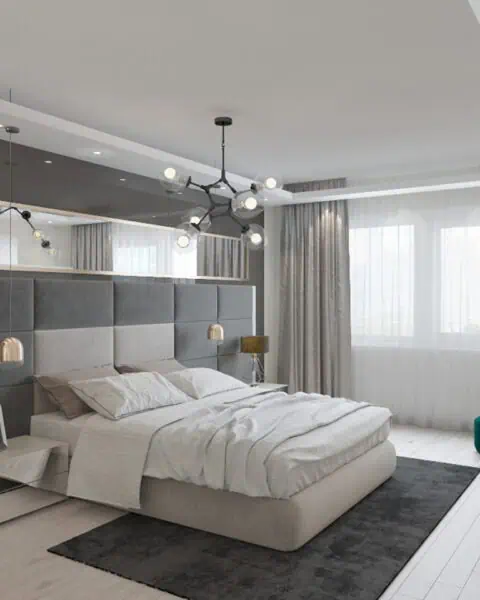 Beylikdüzü yatak odasında geniş başlık, pencere önü ve açık renk yatak yerleşimi